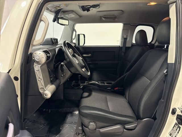 2014 Toyota FJ Cruiser 4WD 4dr Automatic - 23013284 - 21