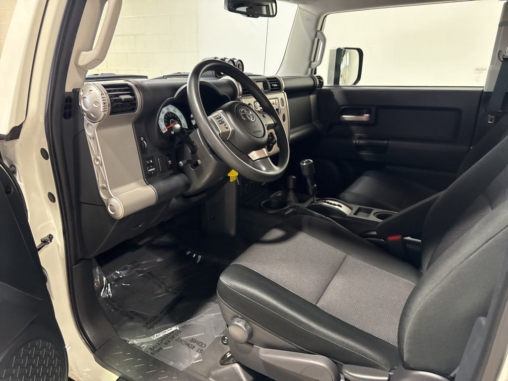 2014 Toyota FJ Cruiser 4WD 4dr Automatic - 23013284 - 23