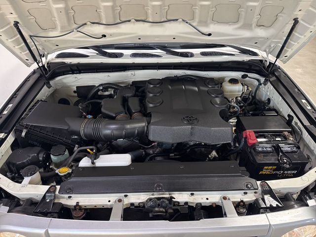 2014 Toyota FJ Cruiser 4WD 4dr Automatic - 23013284 - 43
