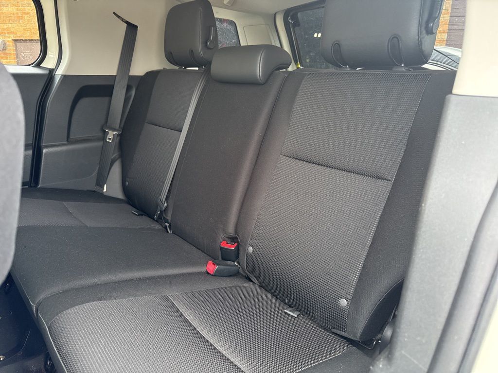 2014 Toyota FJ Cruiser 4WD 4dr Automatic - 23013284 - 7