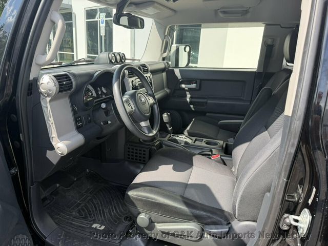 2014 Toyota FJ Cruiser 4WD 4dr Automatic - 23073079 - 9