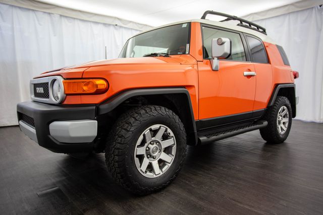 2014 Toyota FJ Cruiser 4WD 4dr Automatic - 22709448 - 26