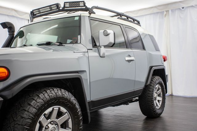 2014 Toyota FJ Cruiser 4WD 4dr Automatic - 22878675 - 32
