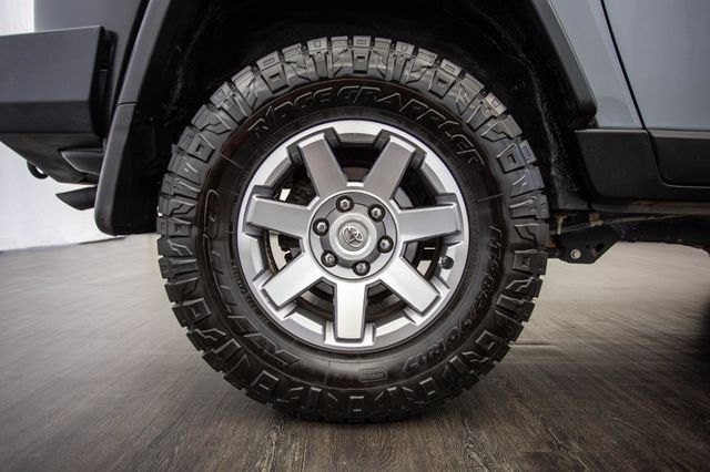 2014 Toyota FJ Cruiser 4WD 4dr Automatic - 22878675 - 39