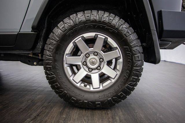 2014 Toyota FJ Cruiser 4WD 4dr Automatic - 22878675 - 42