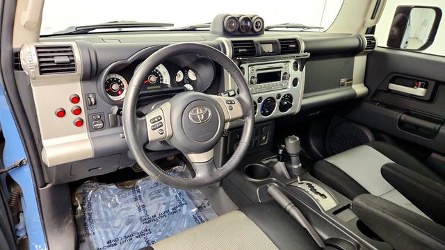 2014 Toyota FJ Cruiser 4WD 4dr Automatic - 23098470 - 10
