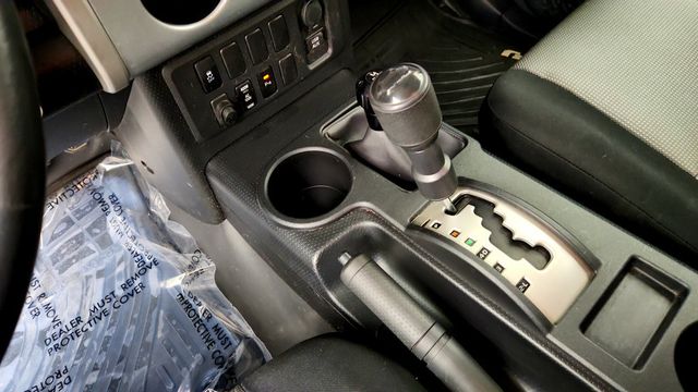 2014 Toyota FJ Cruiser 4WD 4dr Automatic - 23098470 - 14