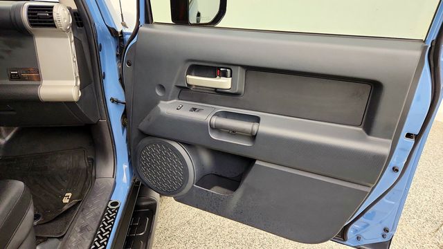 2014 Toyota FJ Cruiser 4WD 4dr Automatic - 23098470 - 22