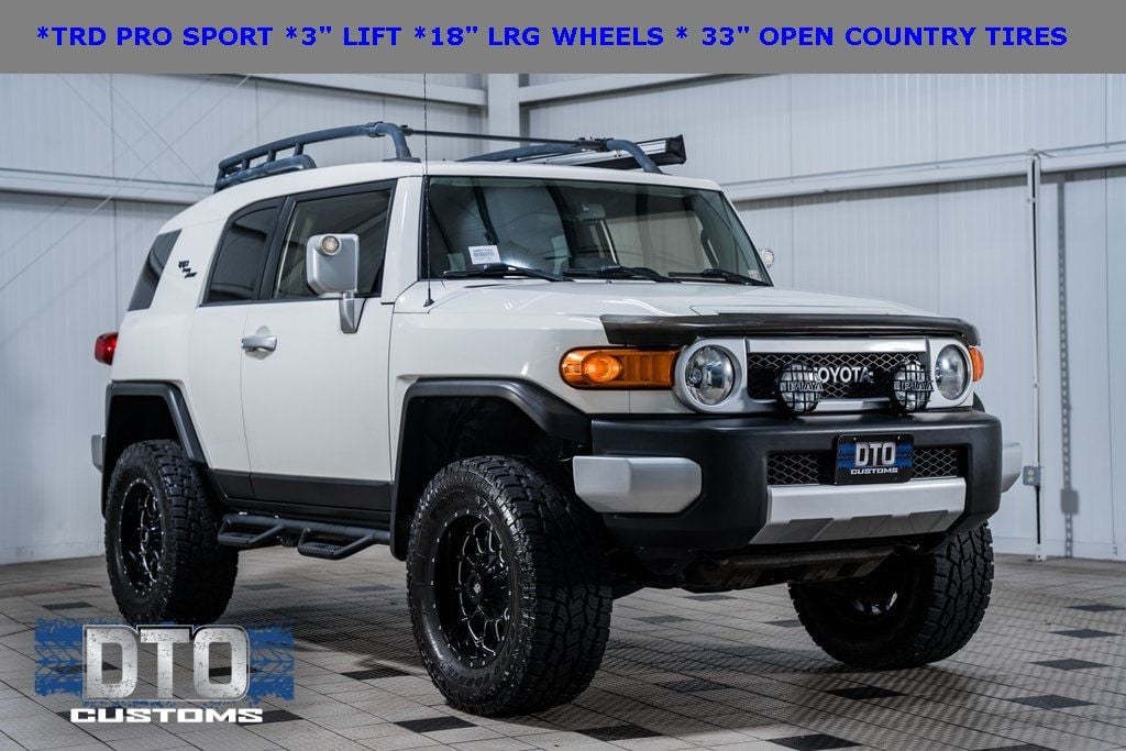 2014 Toyota FJ Cruiser Base - 22642858 - 0