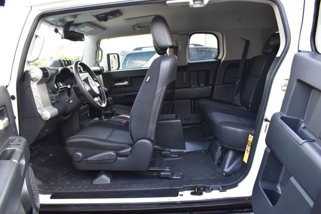 2014 Toyota FJ Cruiser RWD 4dr Automatic - 23084685 - 20