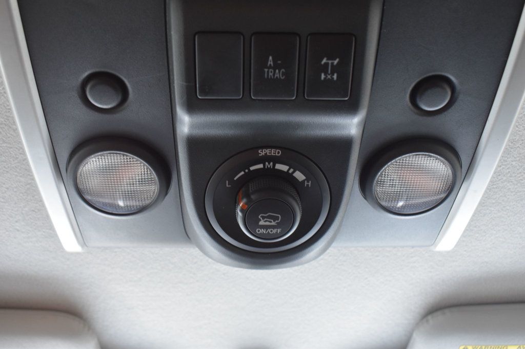 2014 Toyota FJ Cruiser RWD 4dr Automatic - 23084685 - 29