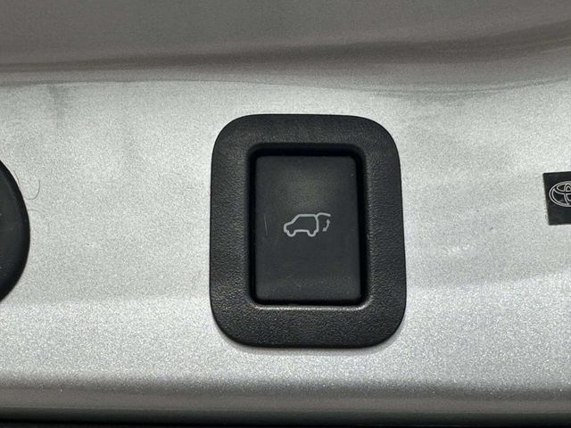 2014 Toyota Highlander AWD 4dr V6 XLE - 23032535 - 14