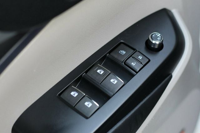 2014 Toyota Highlander AWD PLATINUM W/ NAVIGATION, PANO MOONROOF, LEATHER - 23042748 - 20