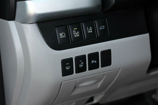 2014 Toyota Highlander AWD PLATINUM W/ NAVIGATION, PANO MOONROOF, LEATHER - 23042748 - 21