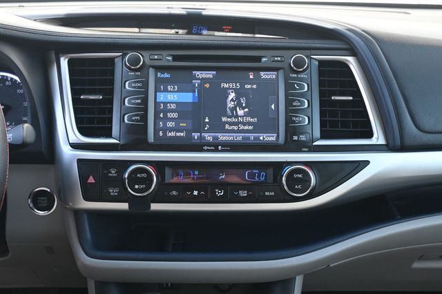 2014 Toyota Highlander AWD XLE Brand New Tires - 22800549 - 8