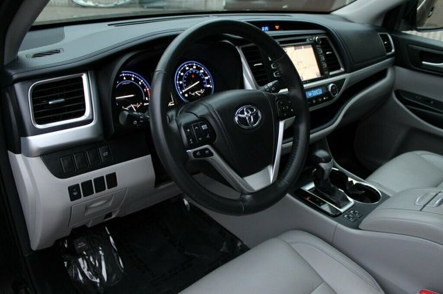 2014 Toyota Highlander AWD XLE W/ LEATHER, MOONROOF - 23083627 - 25