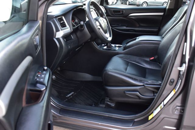 2014 Toyota Highlander FWD 4dr I4 LE - 23045190 - 12
