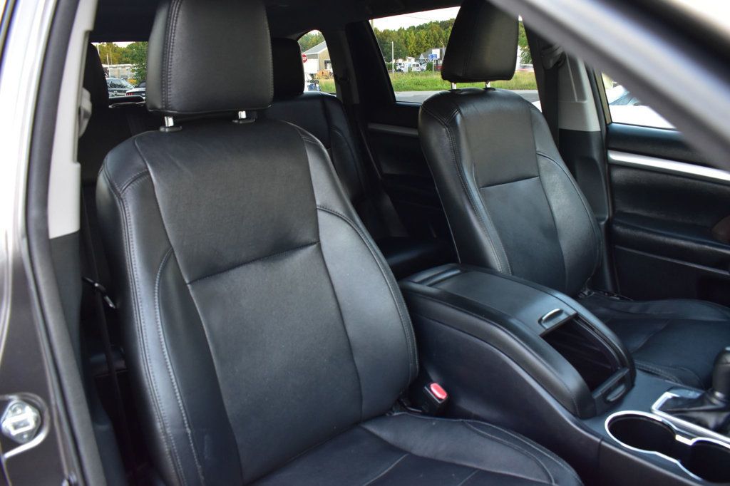 2014 Toyota Highlander FWD 4dr I4 LE - 23045190 - 14