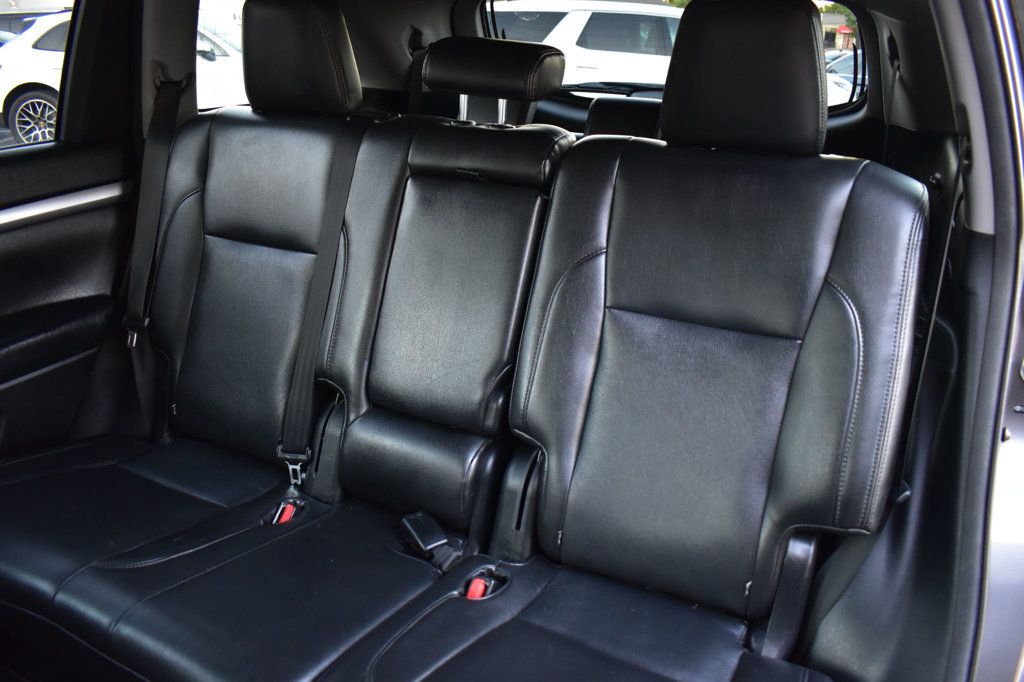 2014 Toyota Highlander FWD 4dr I4 LE - 23045190 - 17
