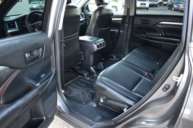 2014 Toyota Highlander FWD 4dr I4 LE - 23045190 - 18