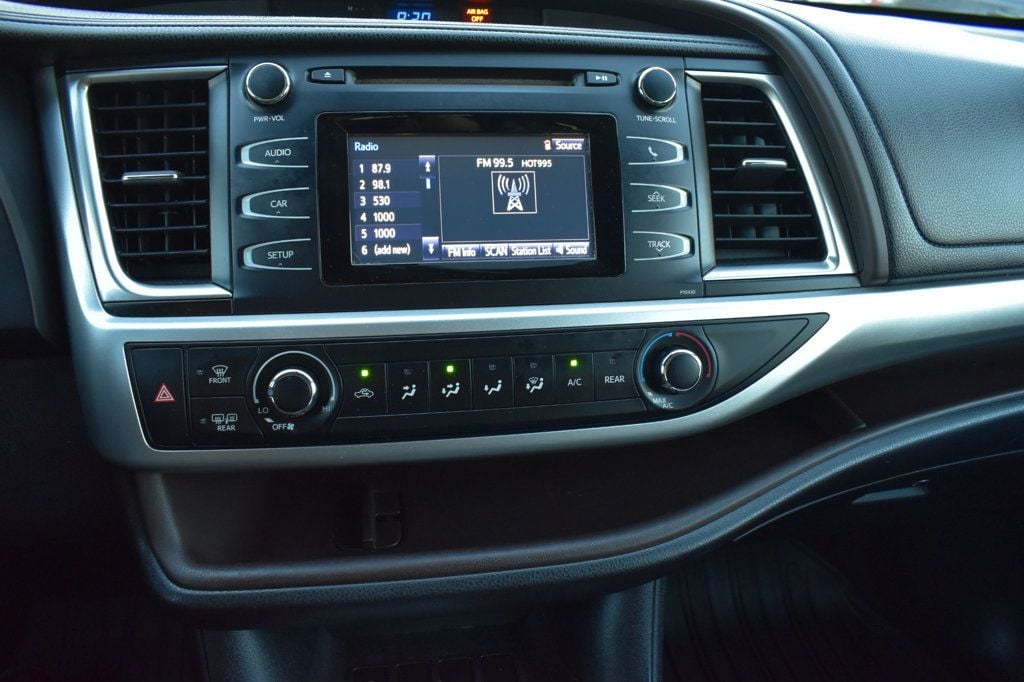 2014 Toyota Highlander FWD 4dr I4 LE - 23045190 - 30