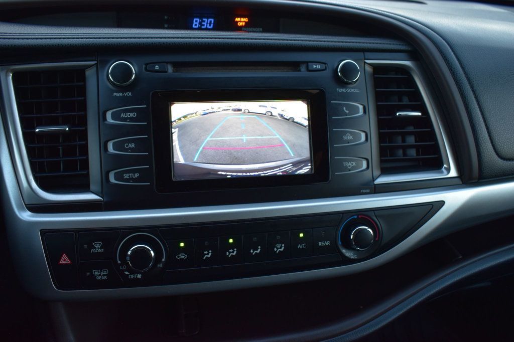 2014 Toyota Highlander FWD 4dr I4 LE - 23045190 - 31