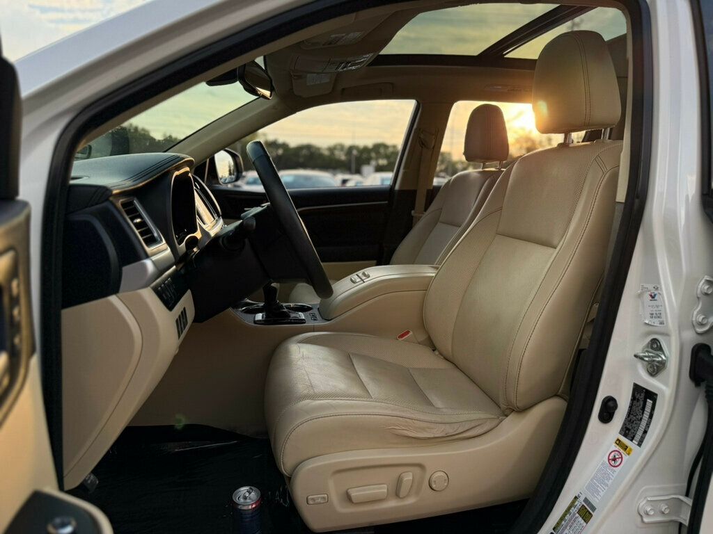 2014 Toyota Highlander Base Hybrid photo 10