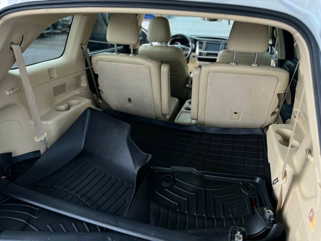 2014 Toyota Highlander Base Hybrid photo 12
