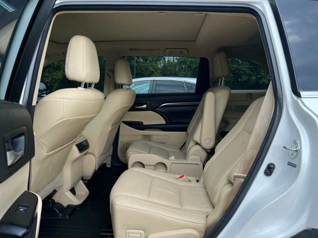 2014 Toyota Highlander Base Hybrid photo 19