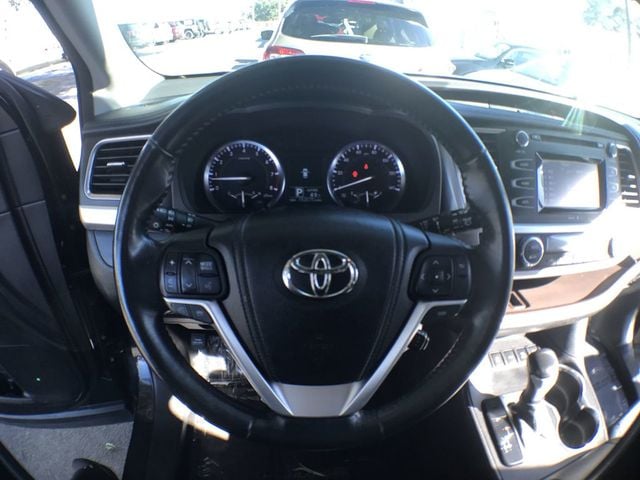 2014 Toyota Highlander LE - 22707429 - 14