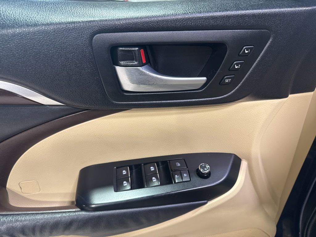 2014 Toyota Highlander Limited - 23014548 - 28