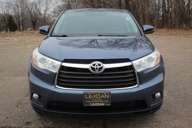 2014 Toyota Highlander LE Plus photo 5