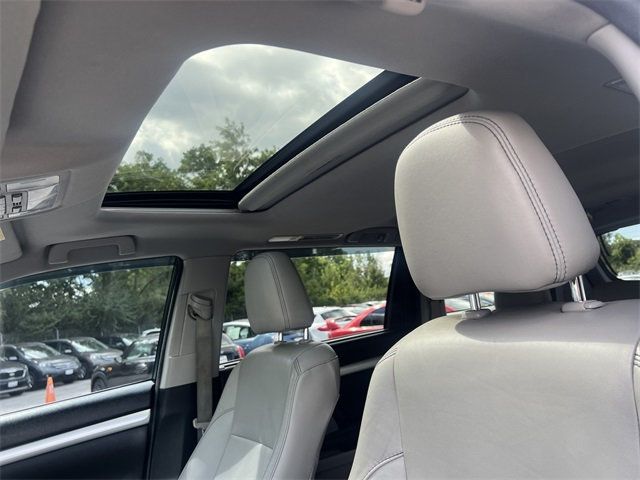 2014 Toyota Highlander Base Hybrid photo 8