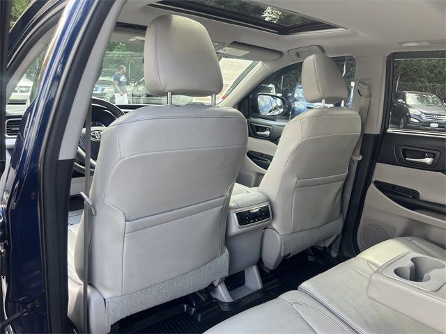2014 Toyota Highlander Base Hybrid photo 10