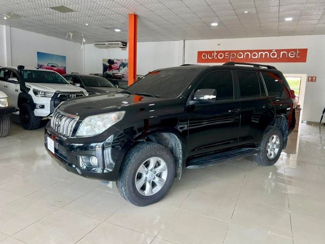2014 Toyota Land Cruiser Prado Disponible para alquiler Automatico 4x4 7 pasajeros - 22981013 - 2