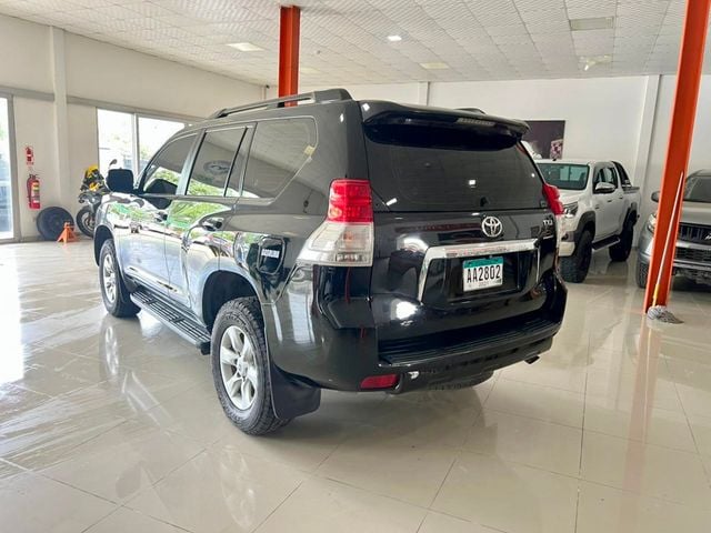 2014 Toyota Land Cruiser Prado Disponible para alquiler Automatico 4x4 7 pasajeros - 22981013 - 6