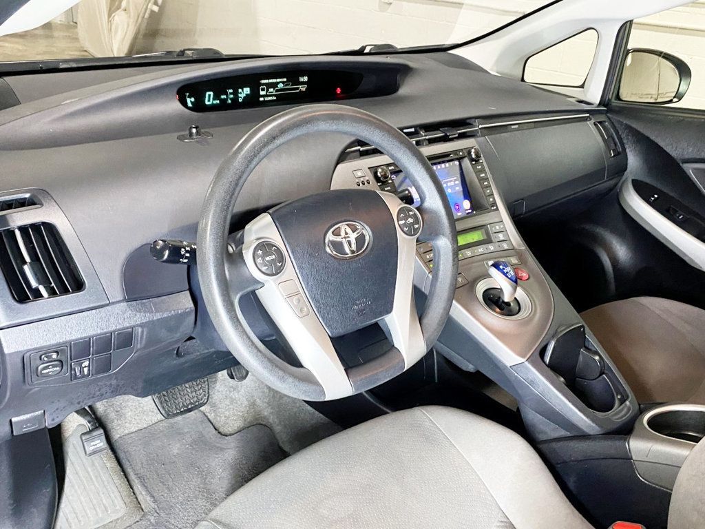 2014 Toyota Prius  - 22384274 - 18