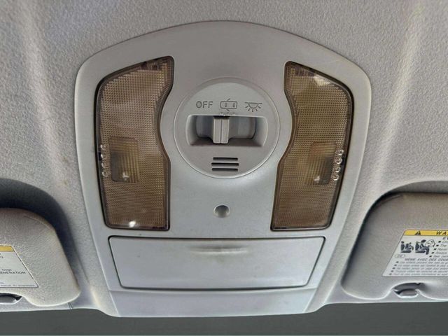 2014 Toyota Prius 5dr Hatchback Four - 22938445 - 32