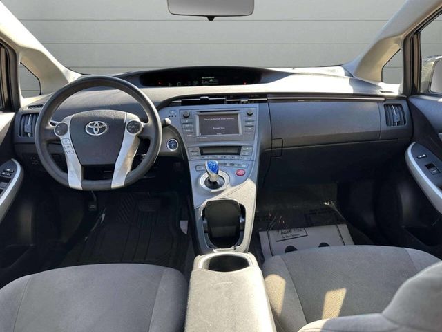 2014 Toyota Prius 5dr Hatchback Four - 22938445 - 33