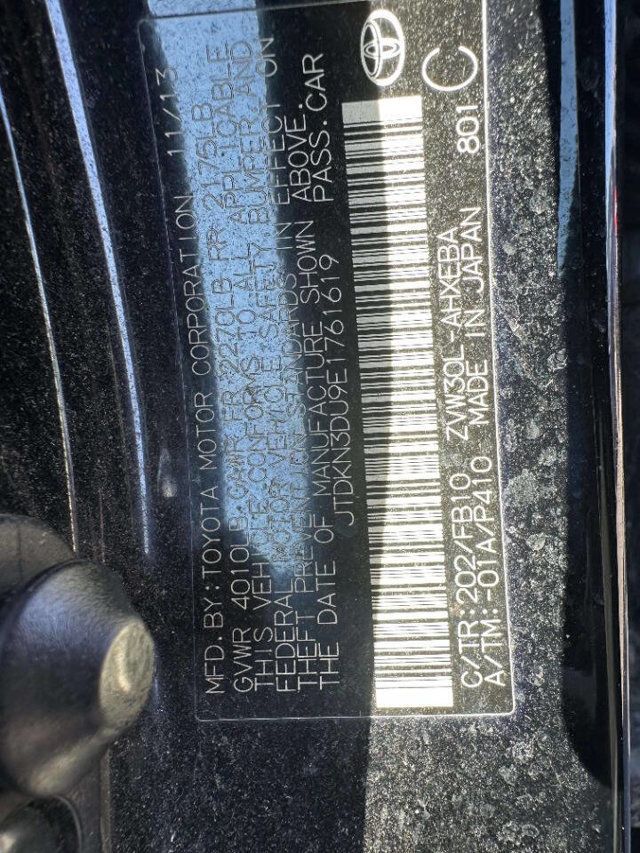 2014 Toyota Prius 5dr Hatchback Four - 22938445 - 35