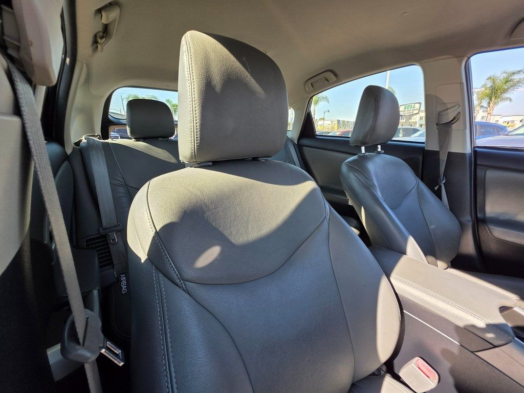 2014 Toyota Prius 5dr Hatchback Four - 22946673 - 10