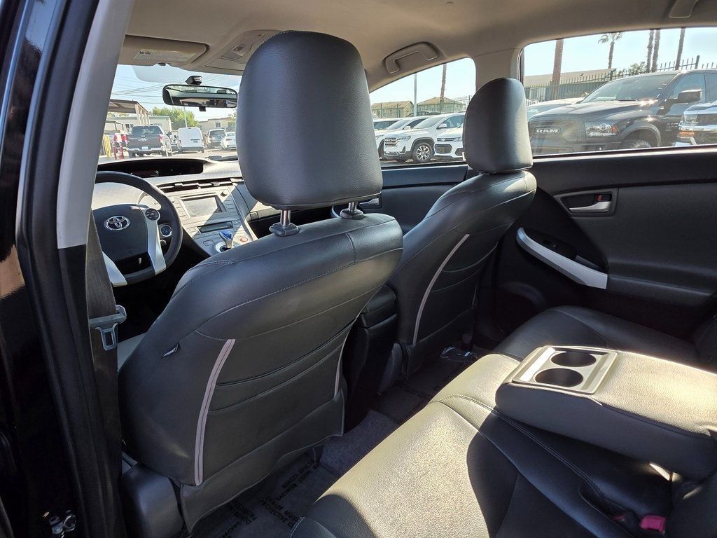 2014 Toyota Prius 5dr Hatchback Four - 22946673 - 19