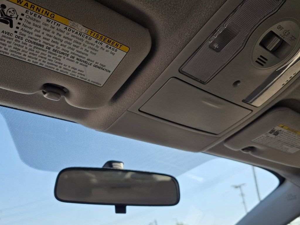 2014 Toyota Prius 5dr Hatchback Four - 22946673 - 34