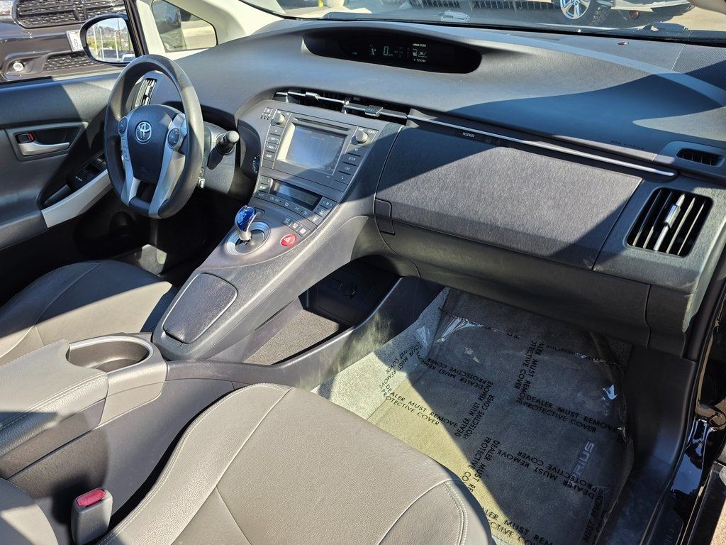 2014 Toyota Prius 5dr Hatchback Four - 22946673 - 8