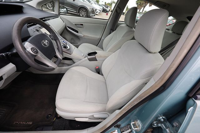 2014 TOYOTA Prius 5dr Hatchback Three - 22940778 - 10