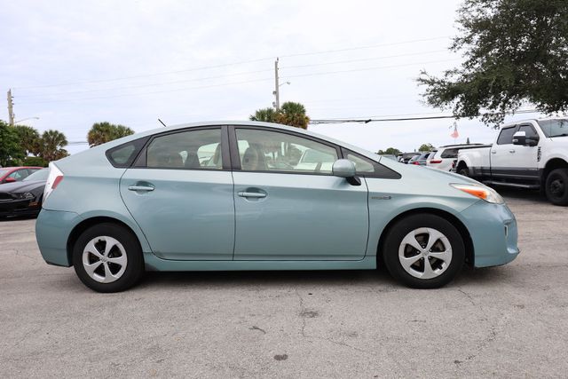 2014 TOYOTA Prius 5dr Hatchback Three - 22940778 - 2