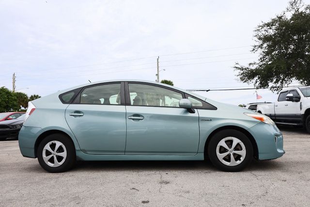 2014 TOYOTA Prius 5dr Hatchback Three - 22940778 - 32