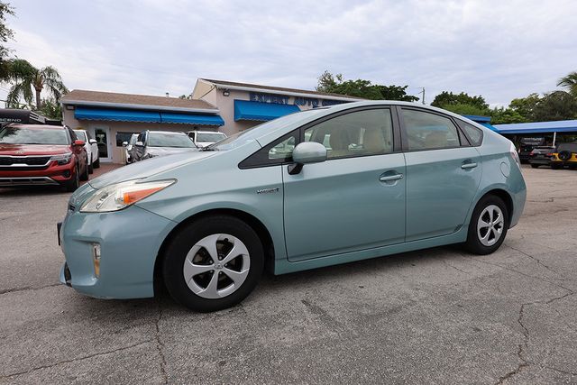 2014 TOYOTA Prius 5dr Hatchback Three - 22940778 - 3