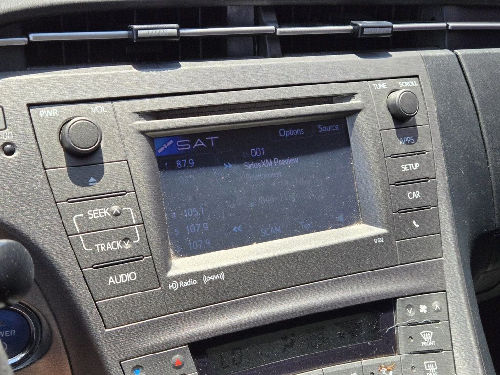 2014 Toyota Prius 5dr Hatchback Three - 22898204 - 16