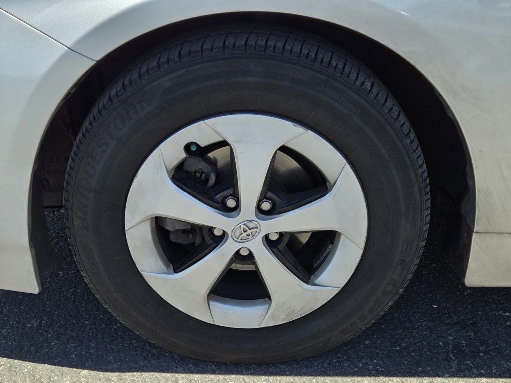 2014 Toyota Prius 5dr Hatchback Three - 22898204 - 6